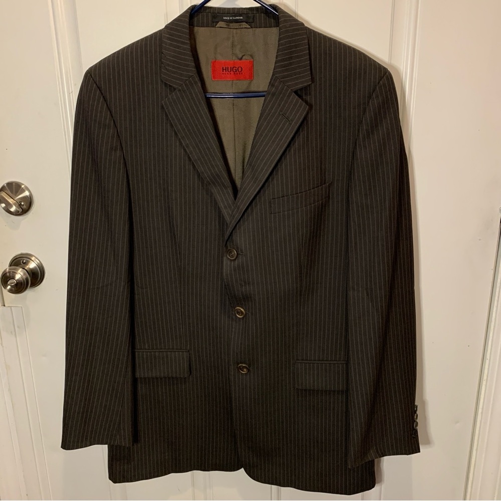 Hugo Boss 100% Virgin Wool 3 Button Pinstripe Business Sport Coat Blazer Jacket